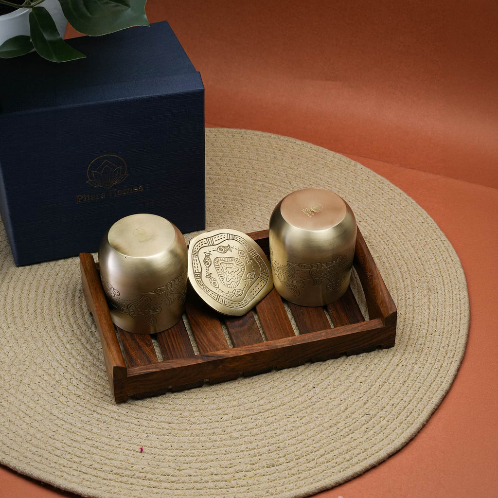 Amber Pakshi Glasses & Jal Katha Coasters Gift Set