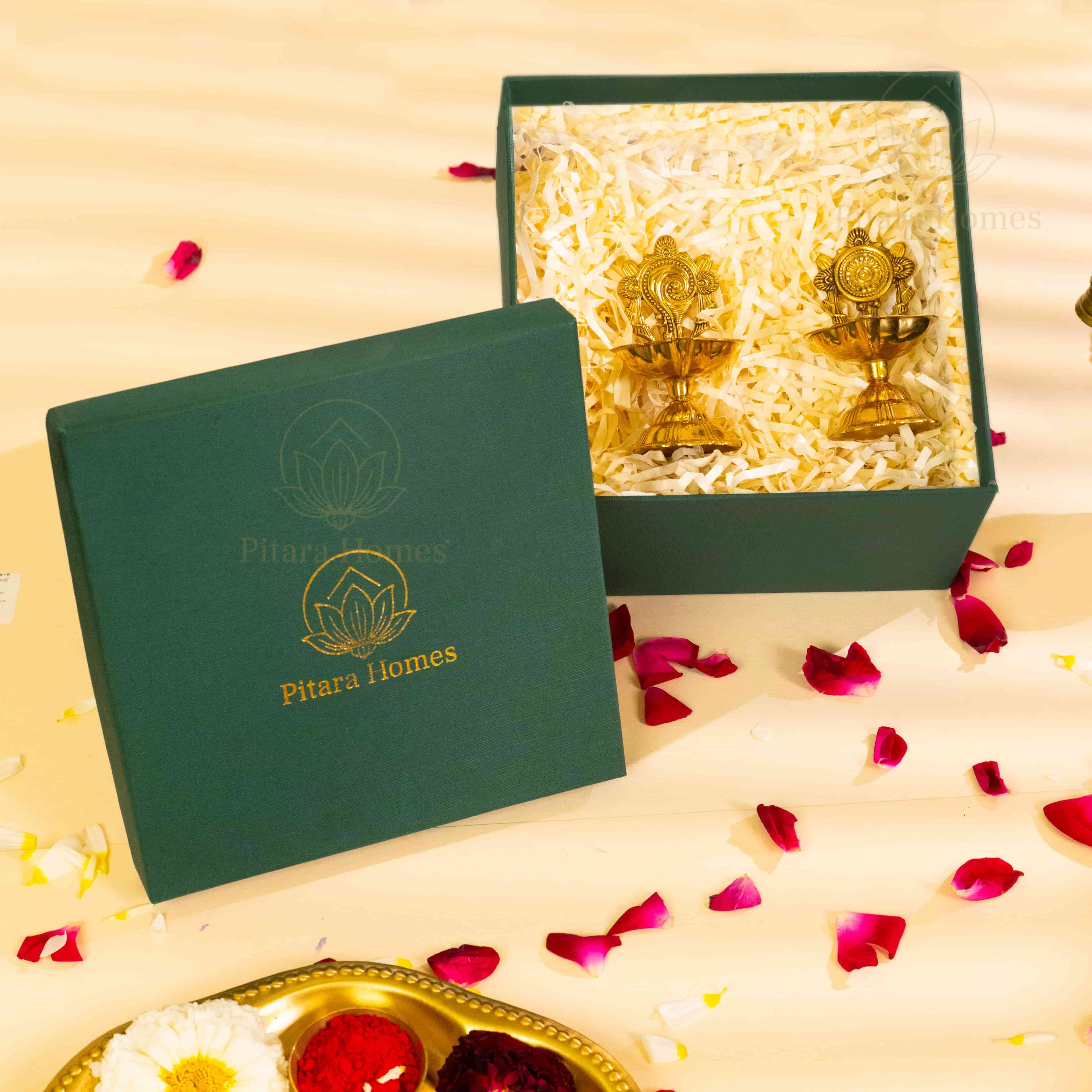 Premium Shank Chakra Diya with Brass candle