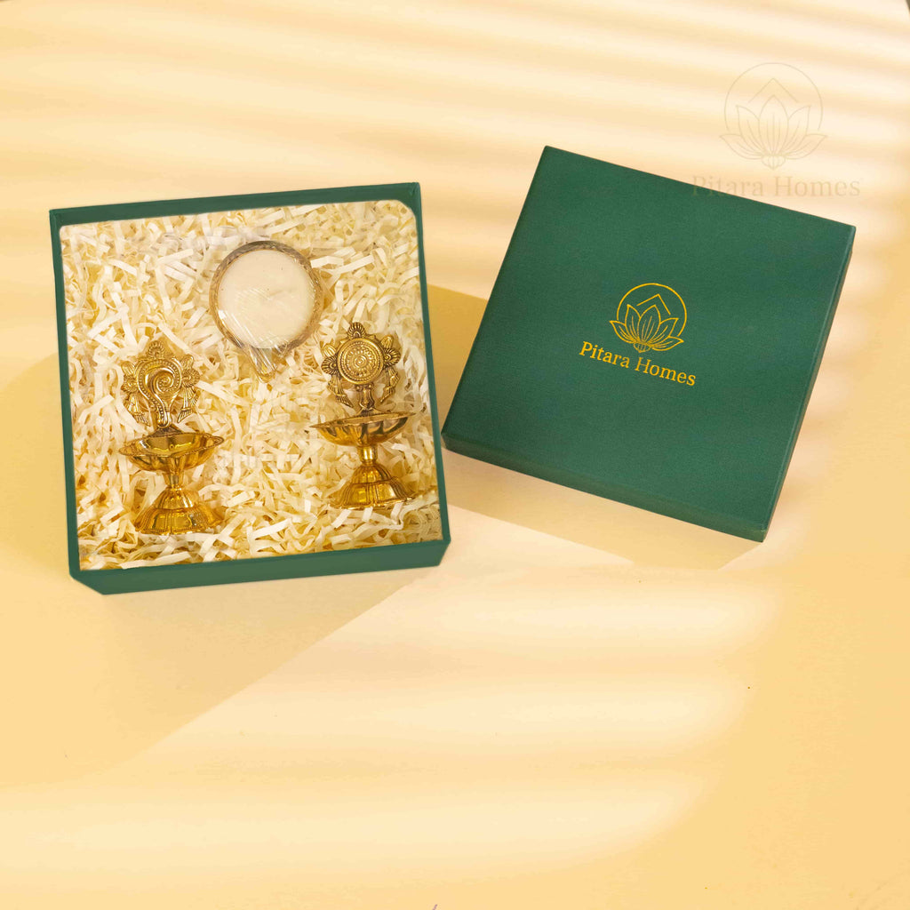 Premium Shank Chakra Diya with Brass candle