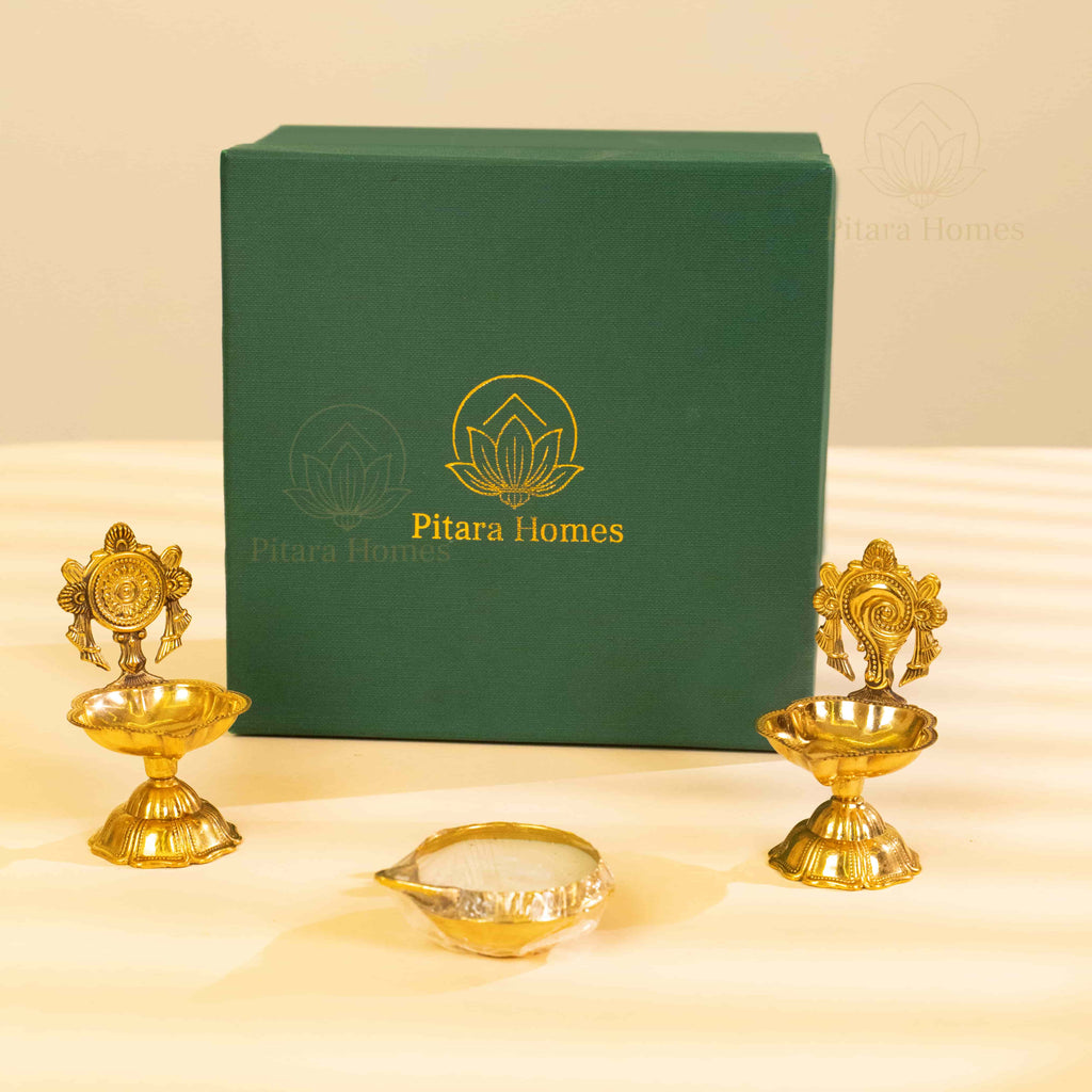 Premium Shank Chakra Diya with Brass candle