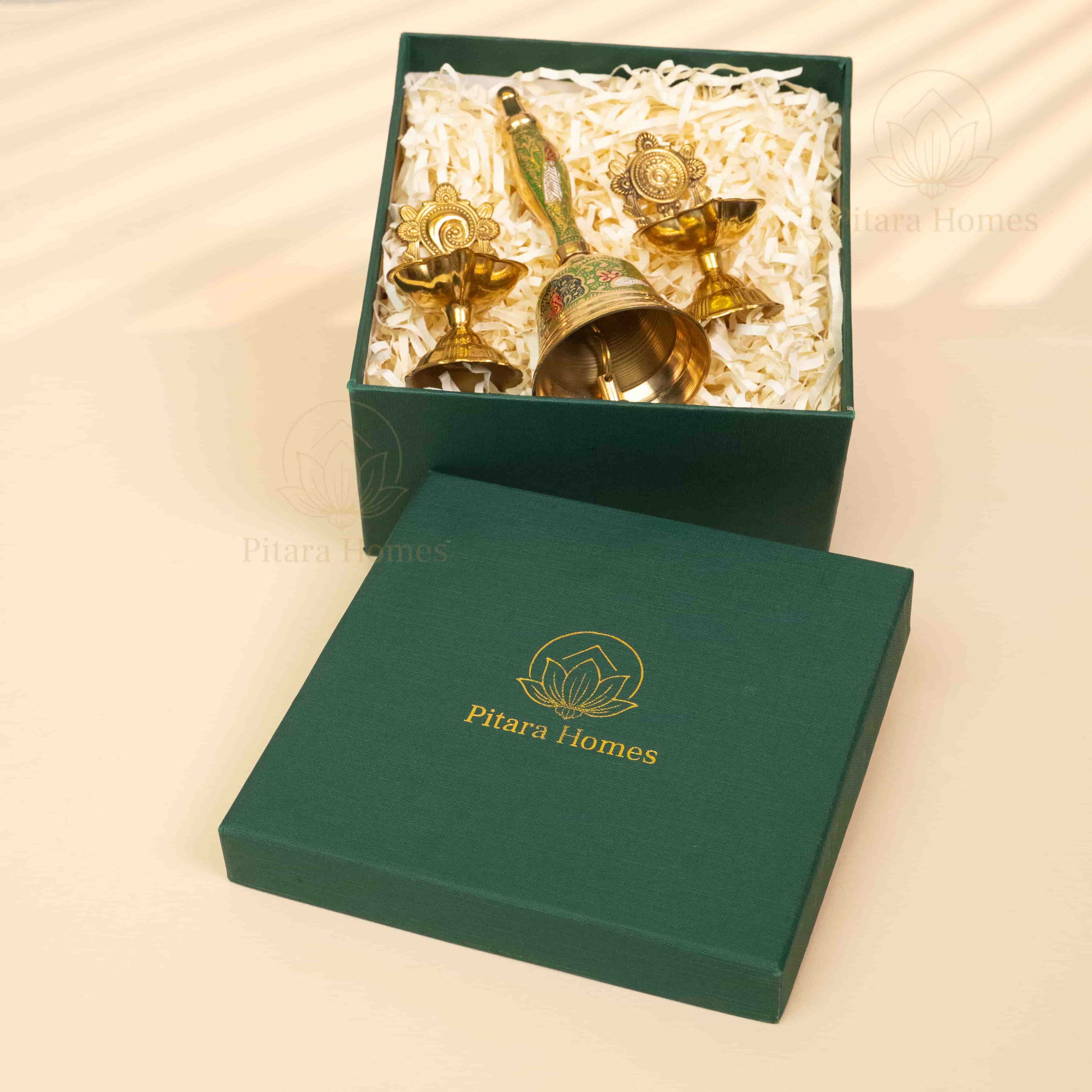 Grand Brass Hand Bell with Shankh-Chakra Diya set