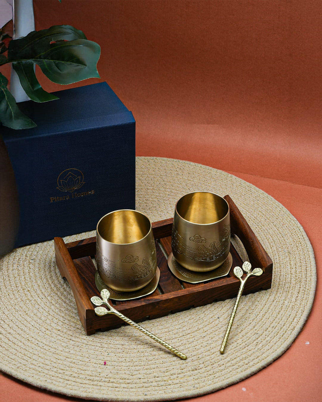 Amber Pakshi Glasses & Jal Katha Coasters Gift Set