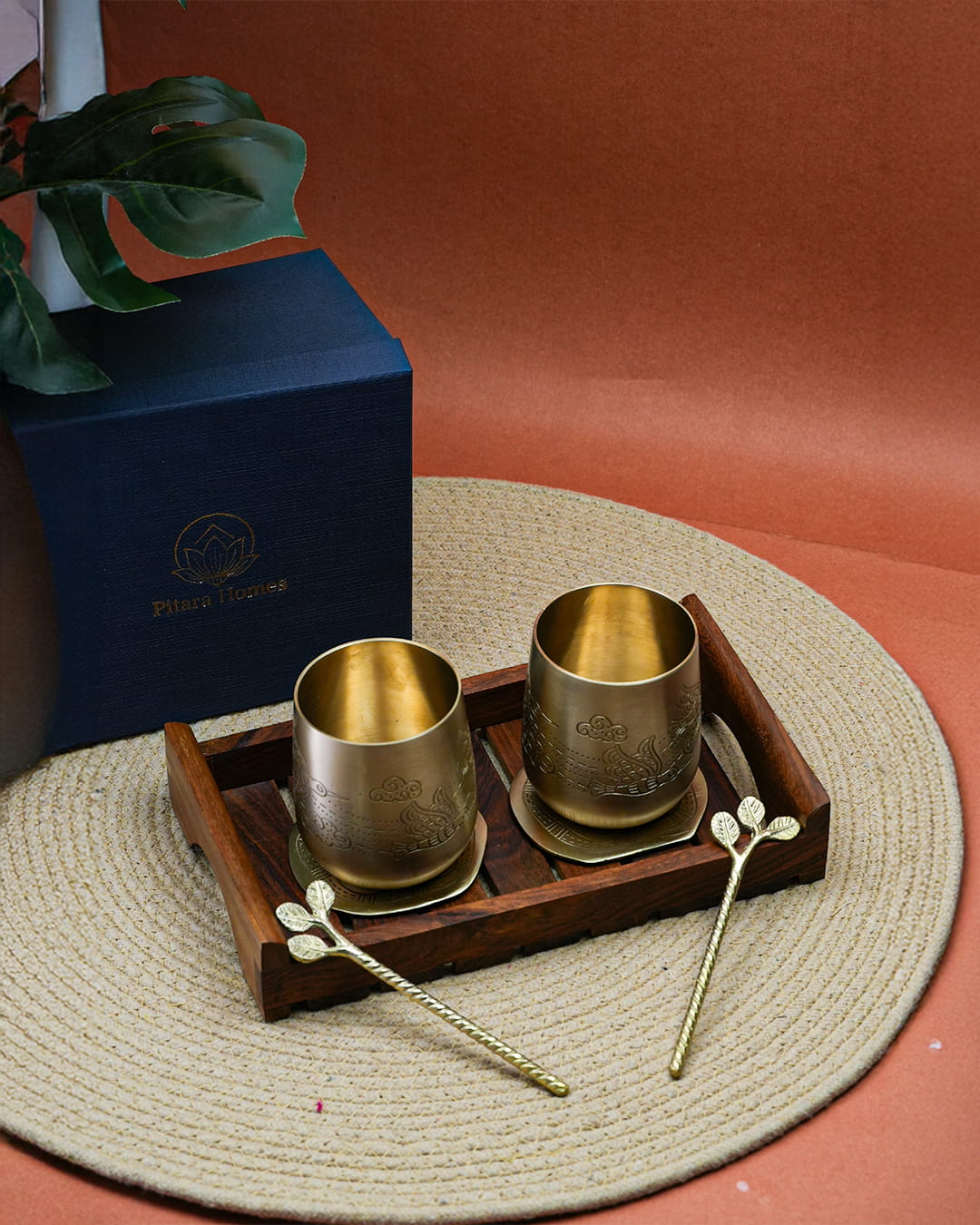 Amber Pakshi Glasses & Jal Katha Coasters Gift Set
