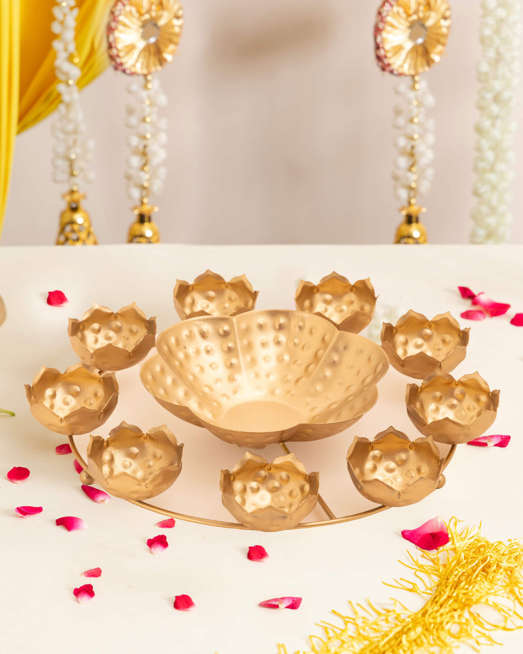Premium Rangoli Urli