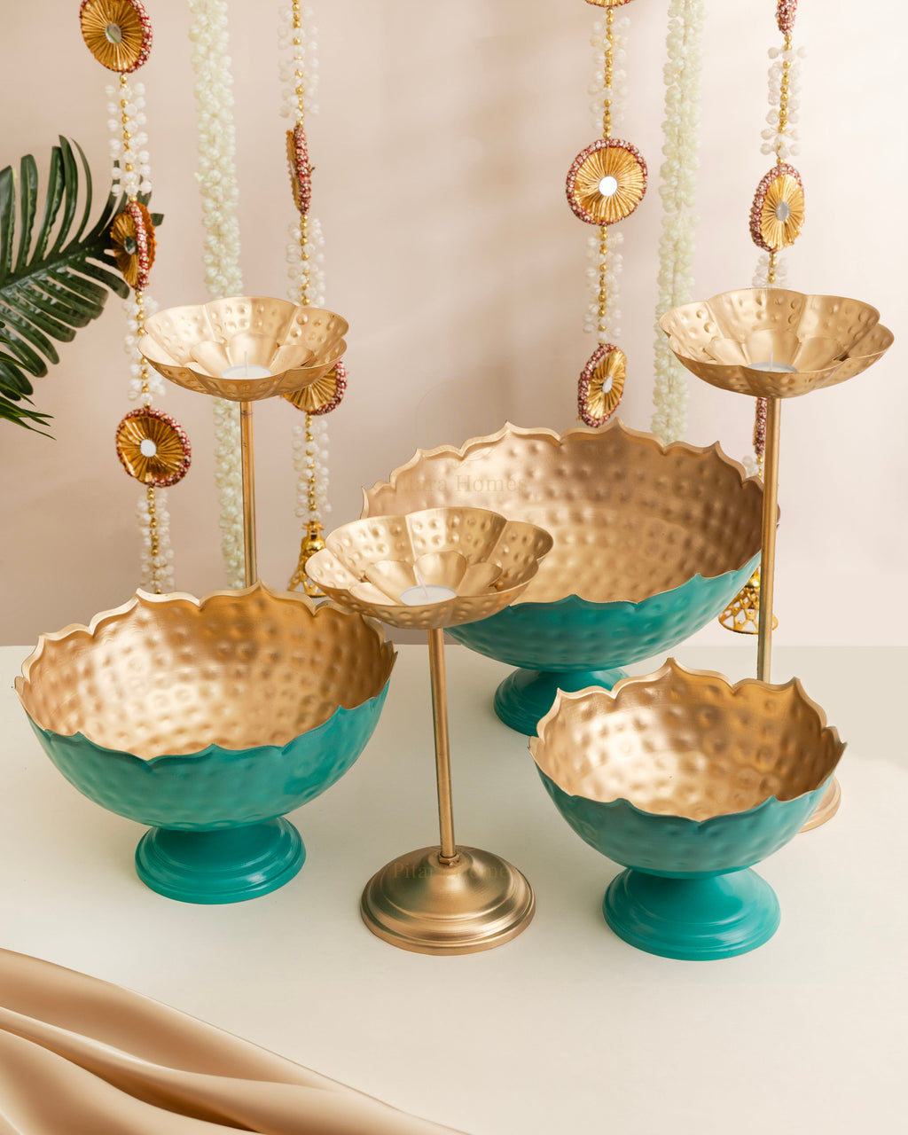 Premium Taj bowl urli- Set of 6